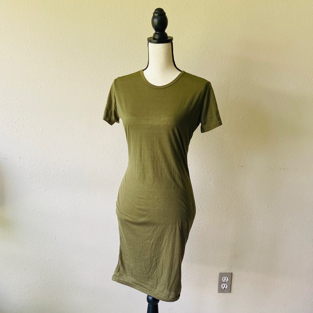 Military Green T-Shirt Dress Size: L